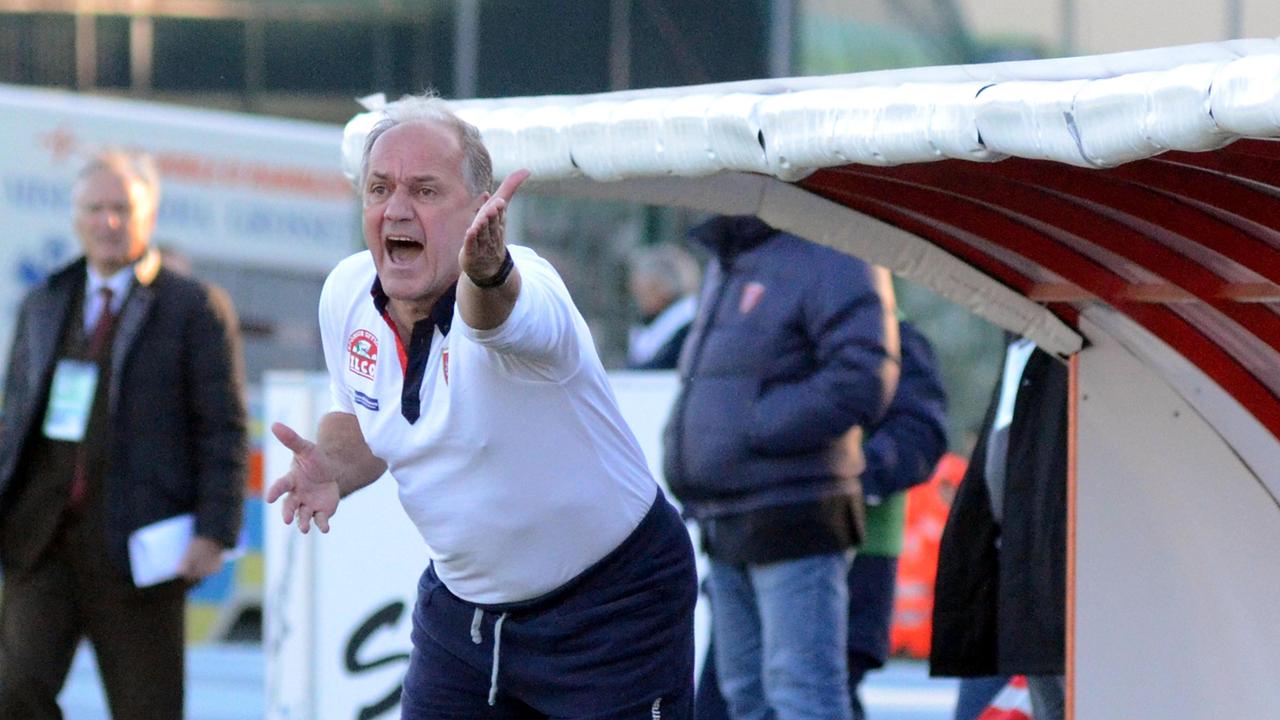 L'ex allenatore del viareggio Stefano Cuoghi