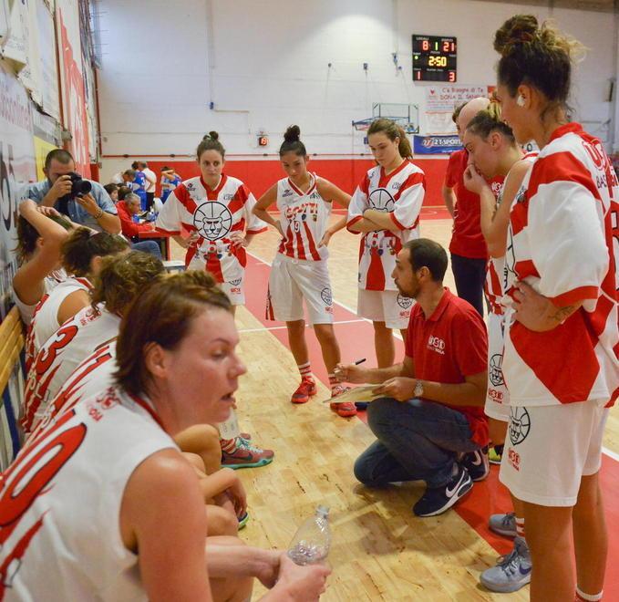 In casa Use il sorriso arriva dalle ragazze 
