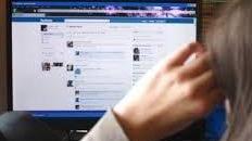 Offese su Fb, tredici a processo