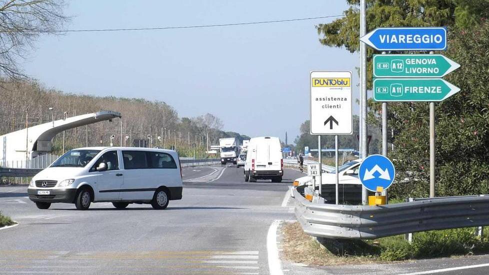 «Porto tutto il consiglio davanti alla sede Anas»
