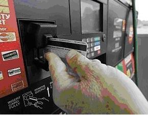 Faceva gasolio raggirando l’Asl 