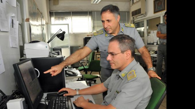 Controlli della Finanza nelle aziende, il 60% utilizza software piratato