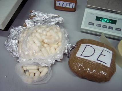 Un sequestro di cocaina (archivio)
