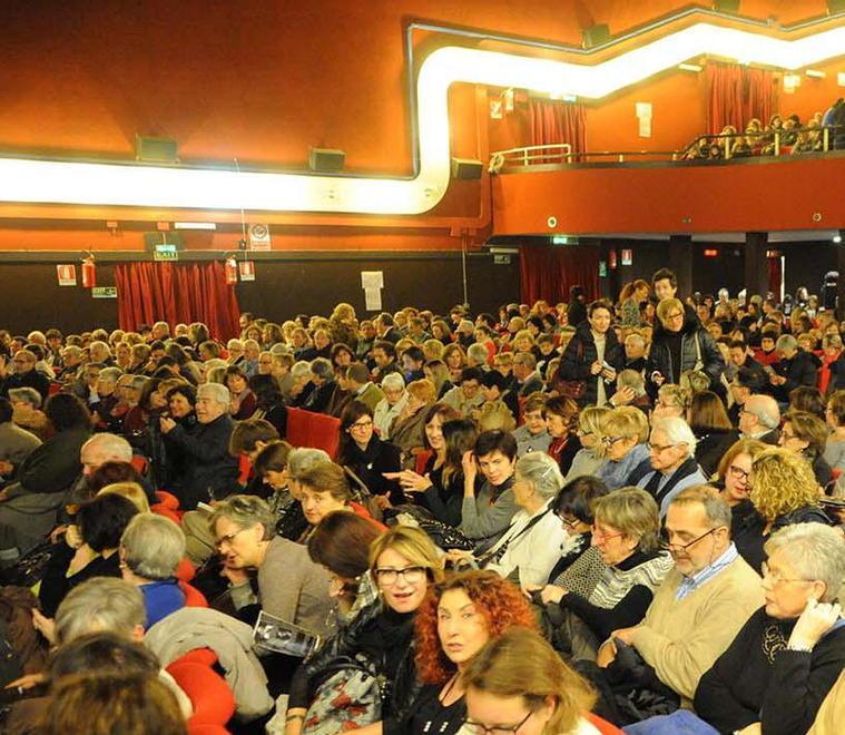 Lunedì su il sipario In scene Gioele Dix malato immaginario