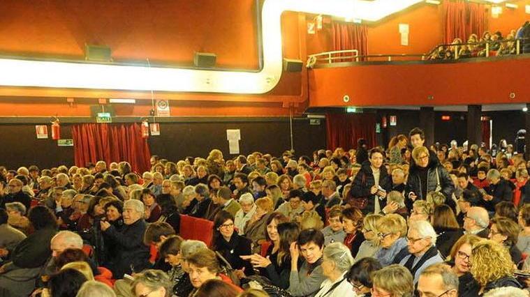 Lunedì su il sipario In scene Gioele Dix malato immaginario