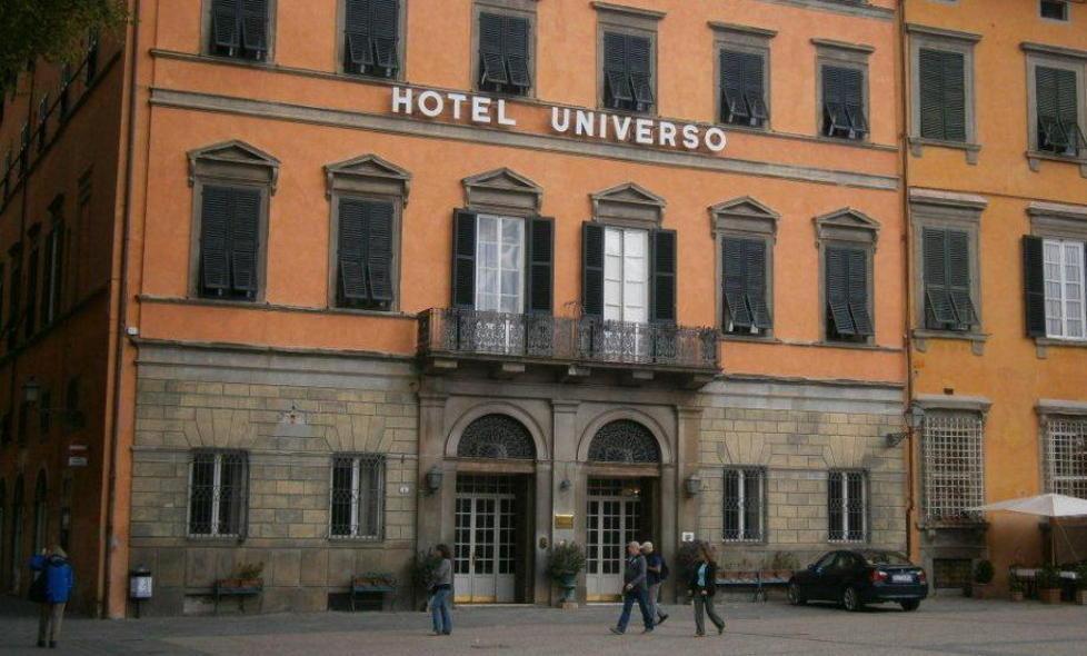 Universo chiuso, ufficialmente per lavori