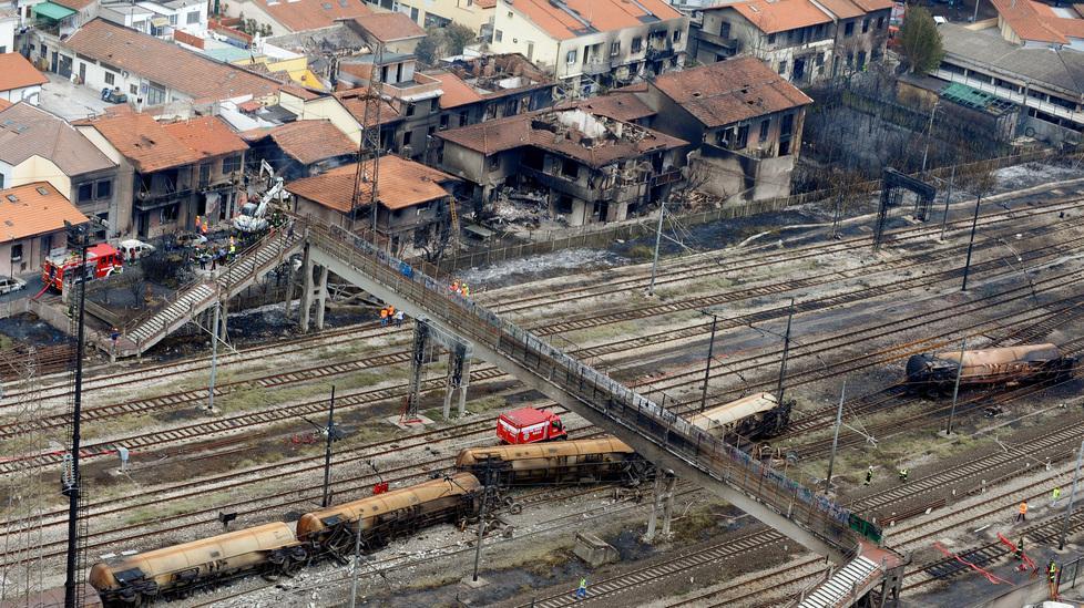 La difesa di Ferrovie gioca la carta del plastico 