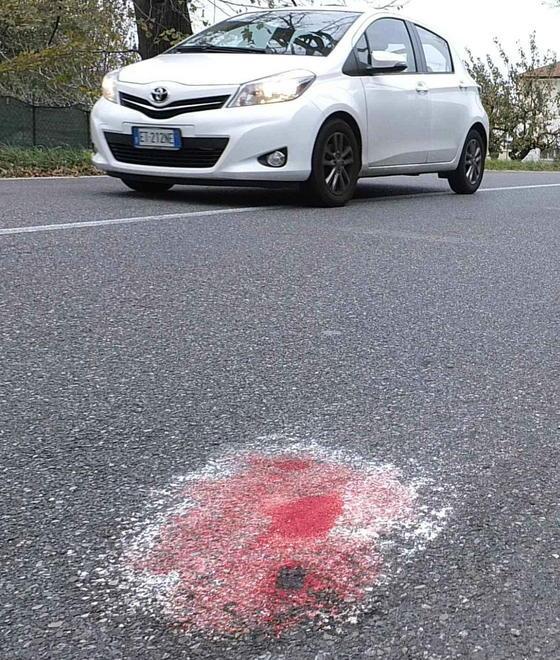 Automobilista lucchese travolge un 62enne in bici 