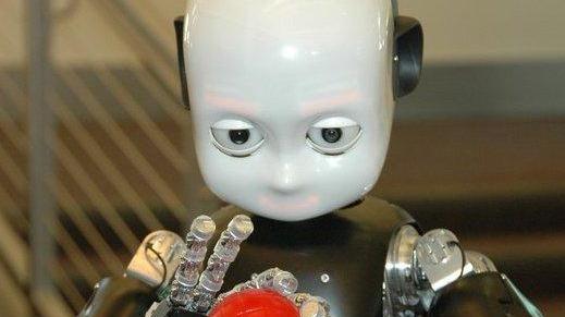 Nello staff anche Angelo Cangelosi Uno dei padri del robot- bambino