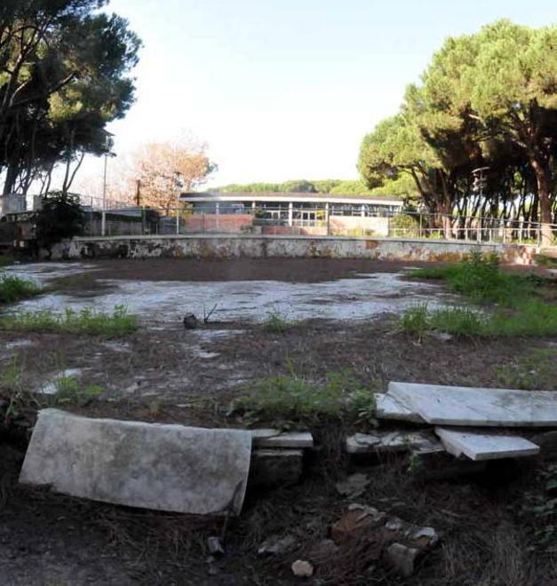 Pattini e primi baci, i marinelli ricordano la “loro” Caravella 