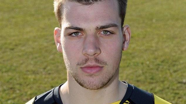 Tommaso Trani quando giocava nel Queens Park Rangers
