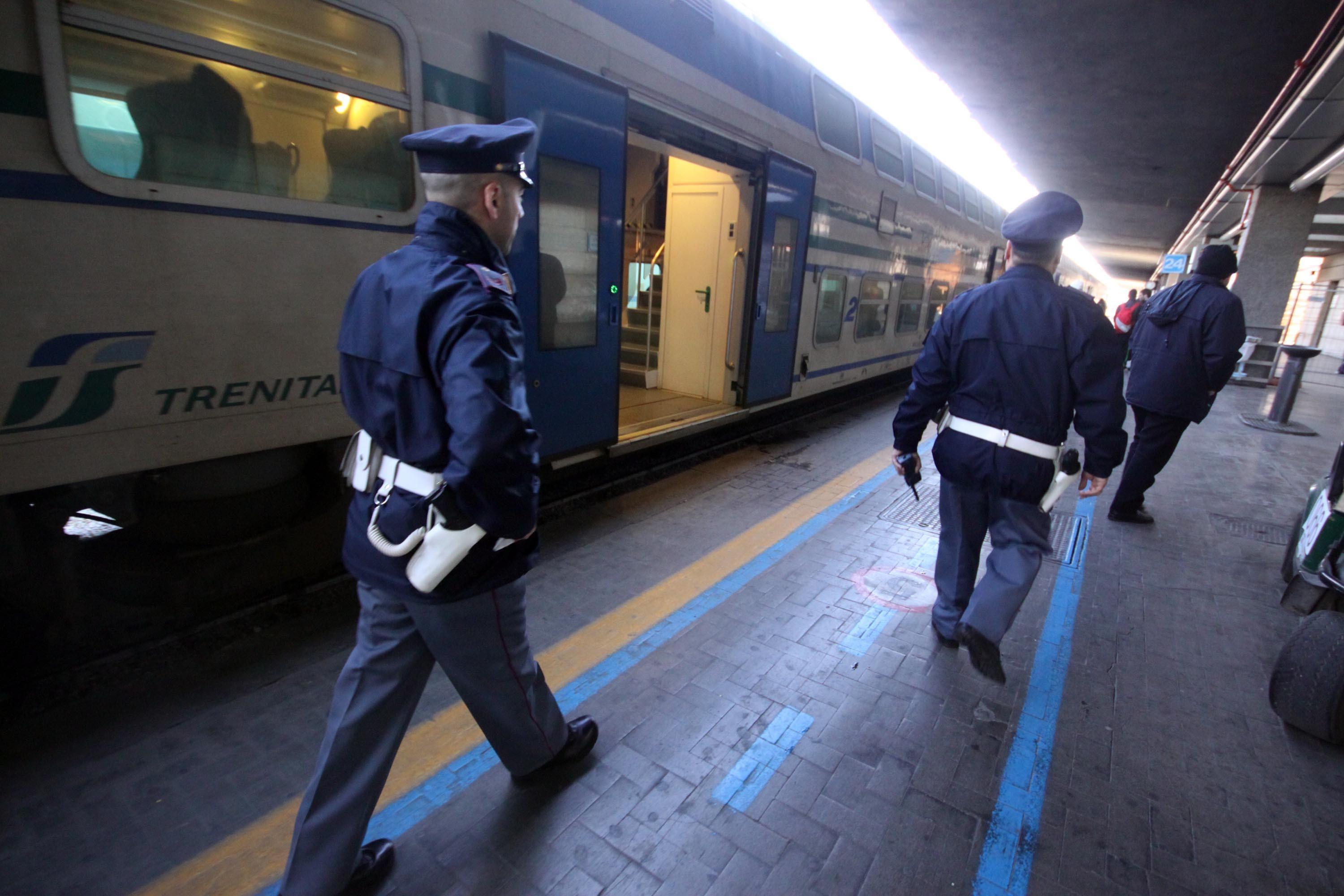 Gli agenti della Polfer