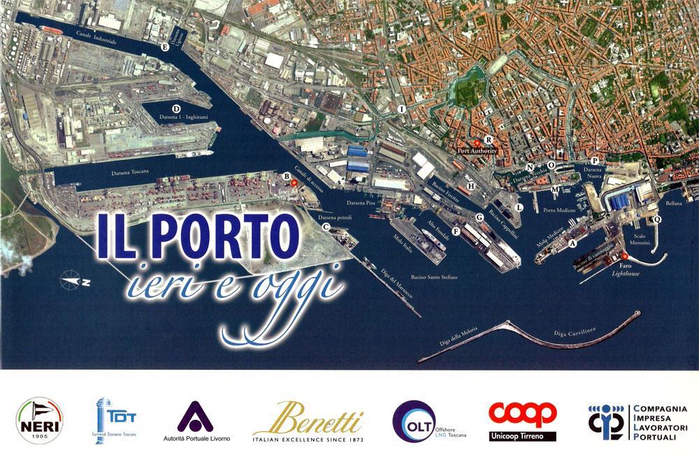 Il porto di Livorno ieri e oggi: foto a confronto. Gli scatti in regalo con Il Tirreno in edicola 
