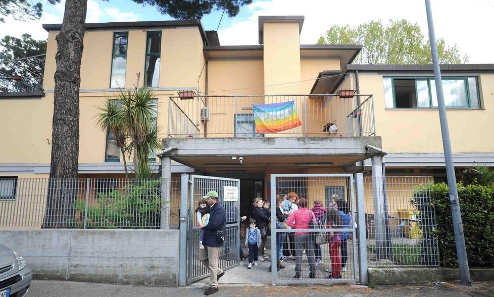 Asili nido, ultimo anno di esilio 