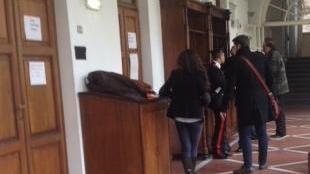 Tentata rapina in curia, condannata
