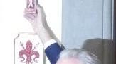 «È la nostra storia» E la croce entra in consiglio regionale