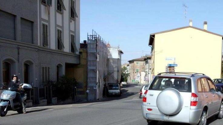 Investe ciclista e fugge tradito dalla... pizza