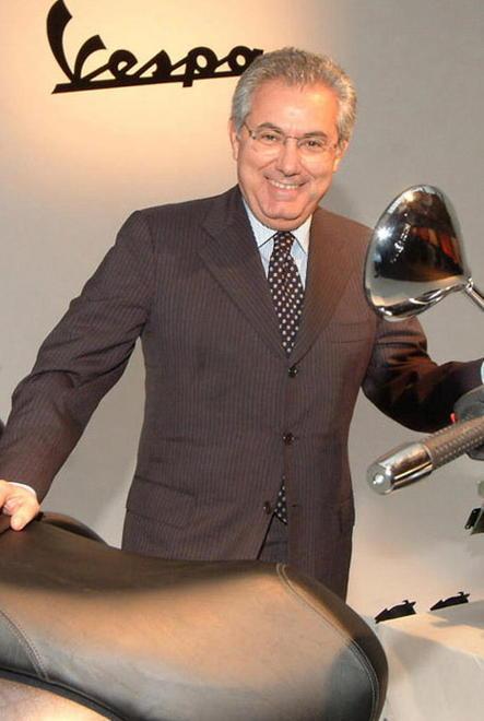 Piaggio lancia l’eBike al Salone delle moto 