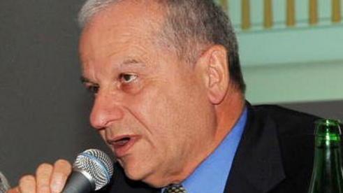 «Onorato ci offende e dice cose false»