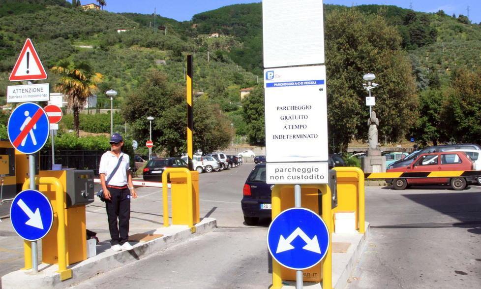 Giurlani: sì al parcheggio meno caro 