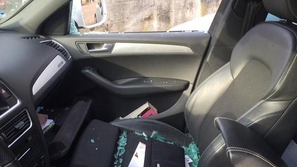 Ancora vetri spaccati alle auto in sosta