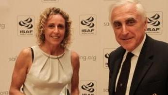Alessandra Sensini con il presidente Isaf, Croce