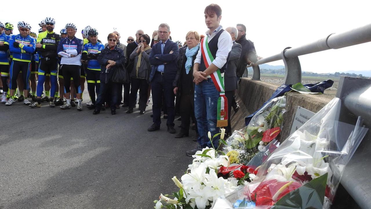 Cerimonia per ricordare i morti di Marsiliana (foto Russo)