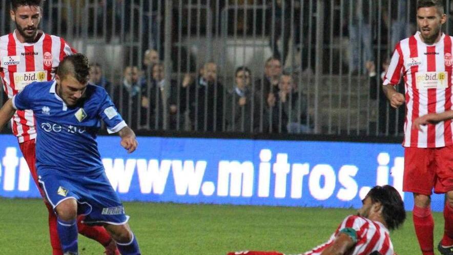 Il Prato ferma la capolista Il match finisce a reti bianche