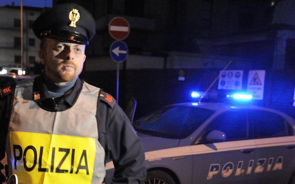 Blitz della volante, bloccati due sospetti 