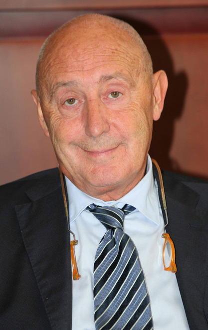 Anche i residenti pagano per avere la città illuminata 