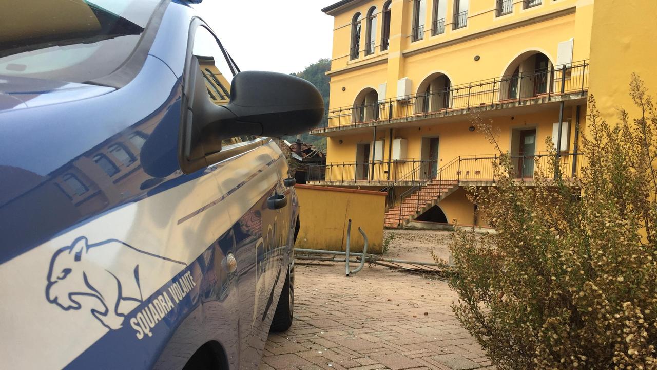 Un intervento della polizia di Pescia