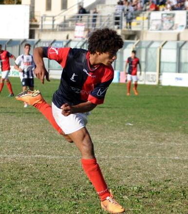 Mounir El Falahi e il gol dedicato alle vittime di Parigi 