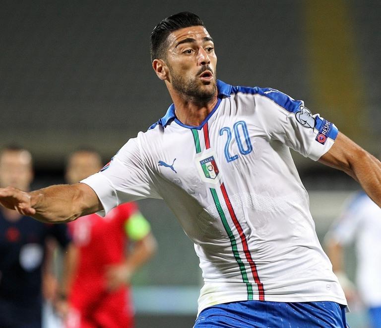 La difesa azzurra non dà garanzie, Conte corre ai ripari 