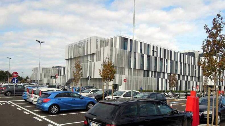 Nuovo ospedale, caos parcheggi, i dipendenti senza un posto