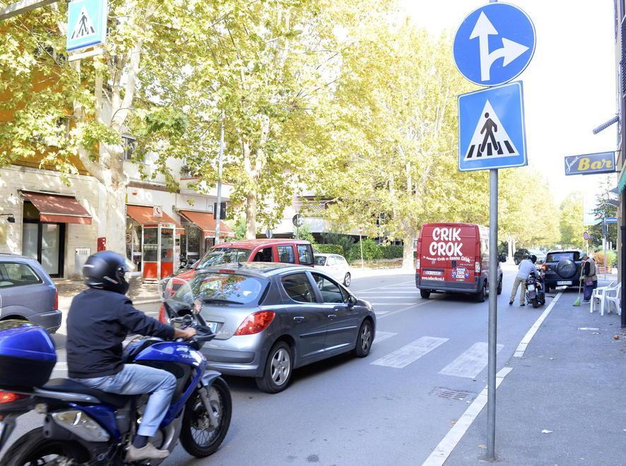 Parolacce e inseguimento per un parcheggio
