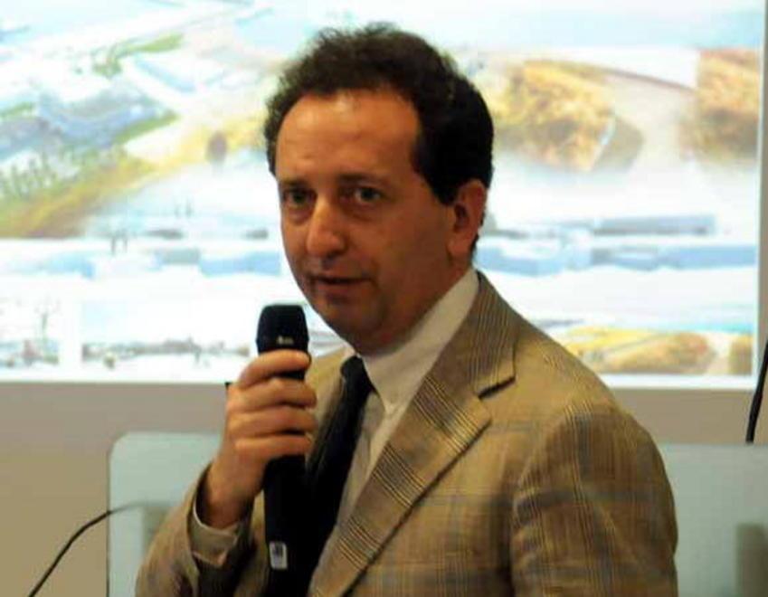 Foce Carrione allungata: «Pronti a rivedere i piani» 