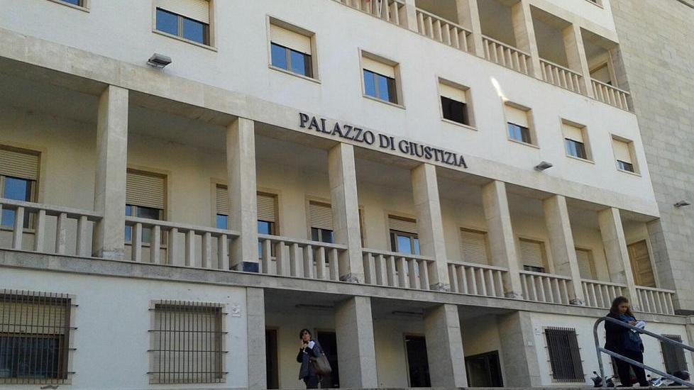 Abusi, la Cassazione annulla la condanna