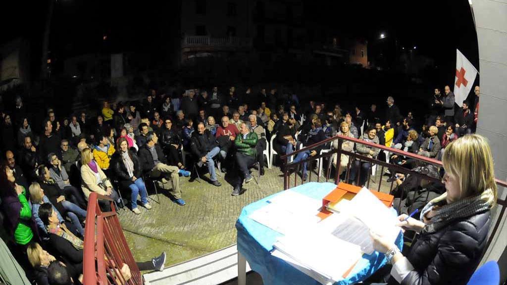 Costa, trovato l'accordo tra cittadini e Comune: "Stop ai rifiuti indifferenziati"