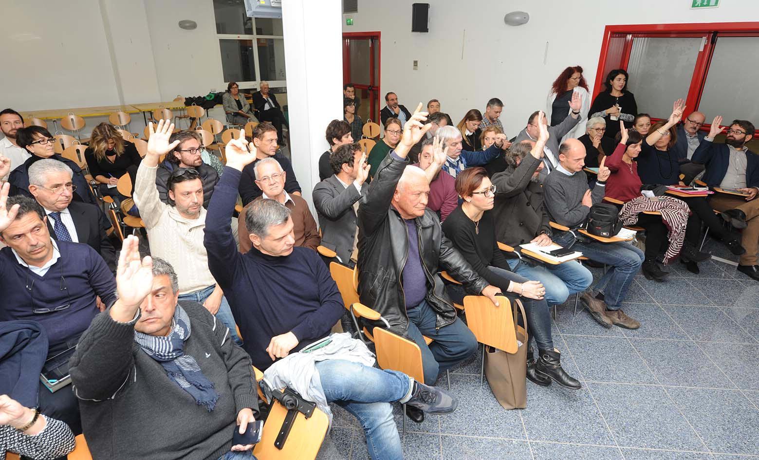 Il momento del voto che ha portato all'elezione di Anna Bulgaresi (foto PaBar)
