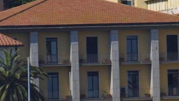 Bando per cimitero A gara la gestione del chiosco dei fiori
