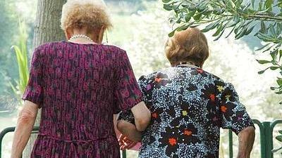 Anziane: una calabrese continuava a prendere la pensione della nonna morta