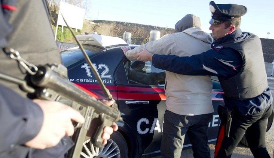 Carabinieri in azione (foto d'archivio)
