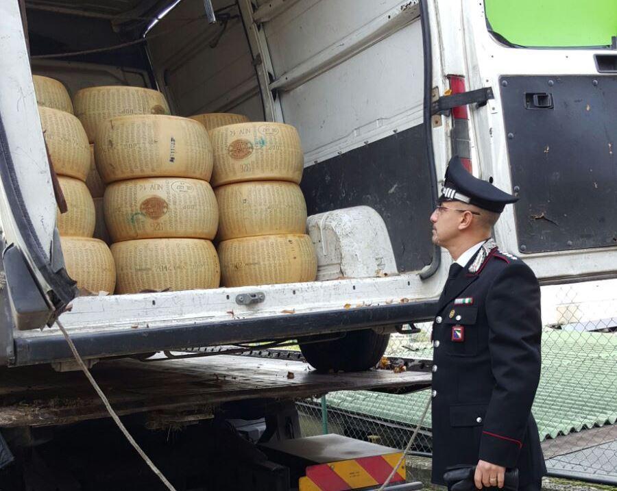 Ancora un furto di Parmigiano Reggiano: rubate 30 forme a Fabbrico