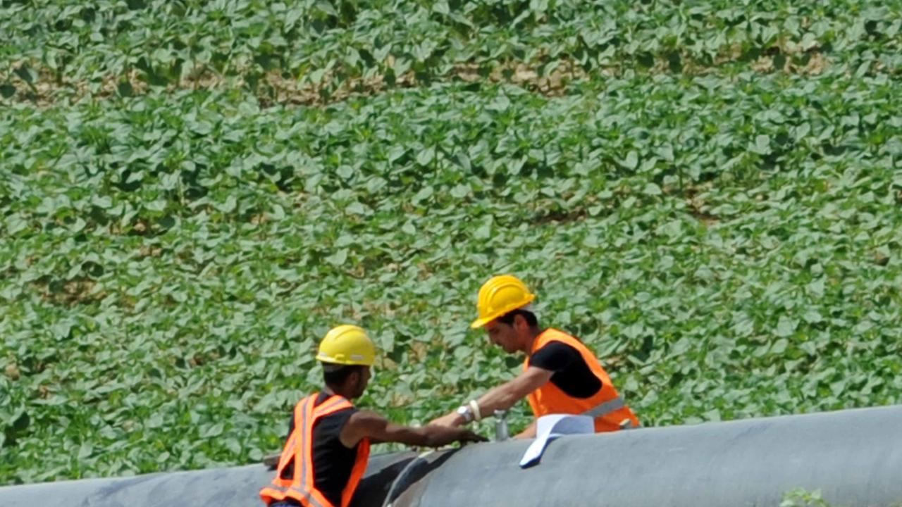 Lavori a un metanodotto (foto d'archivio)
