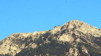 Portata in barella per 40 minuti