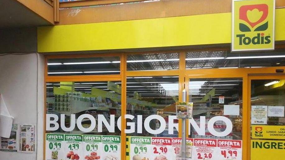 Todis chiude i battenti: sei licenziati