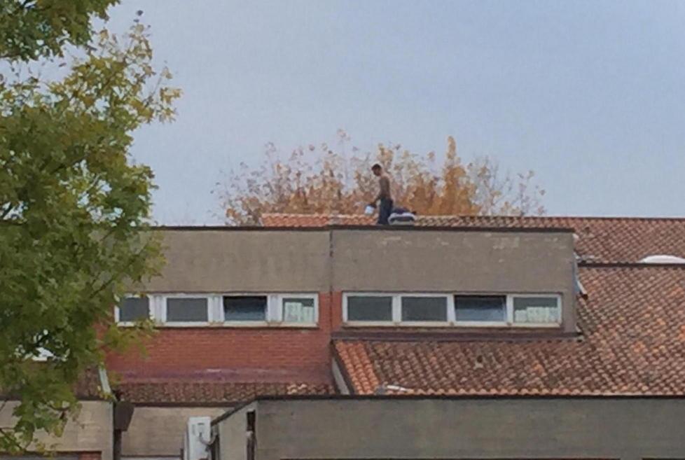 «Lavori senza sicurezza alla scuola»