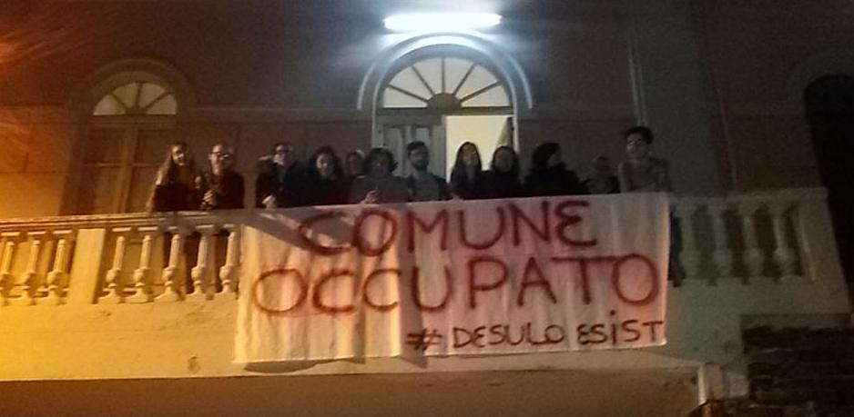 «Vogliamo la strada», gli studenti di Desulo occupano il municipio 