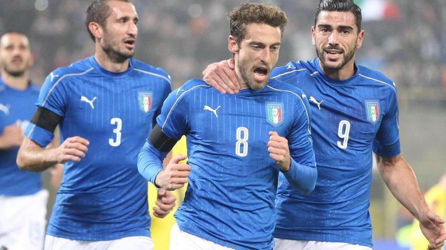 L’Italia scricchiola dietro, Conte su tutte le furie