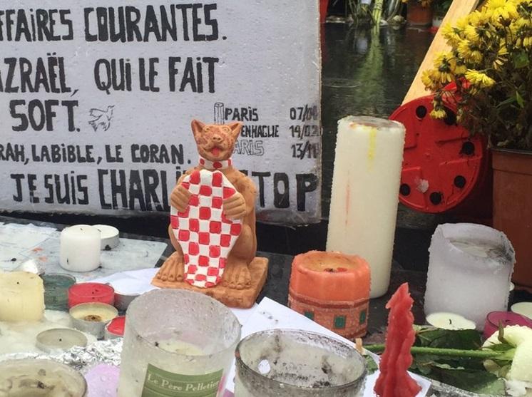 A Parigi la statuetta del Micco "pacifista" 